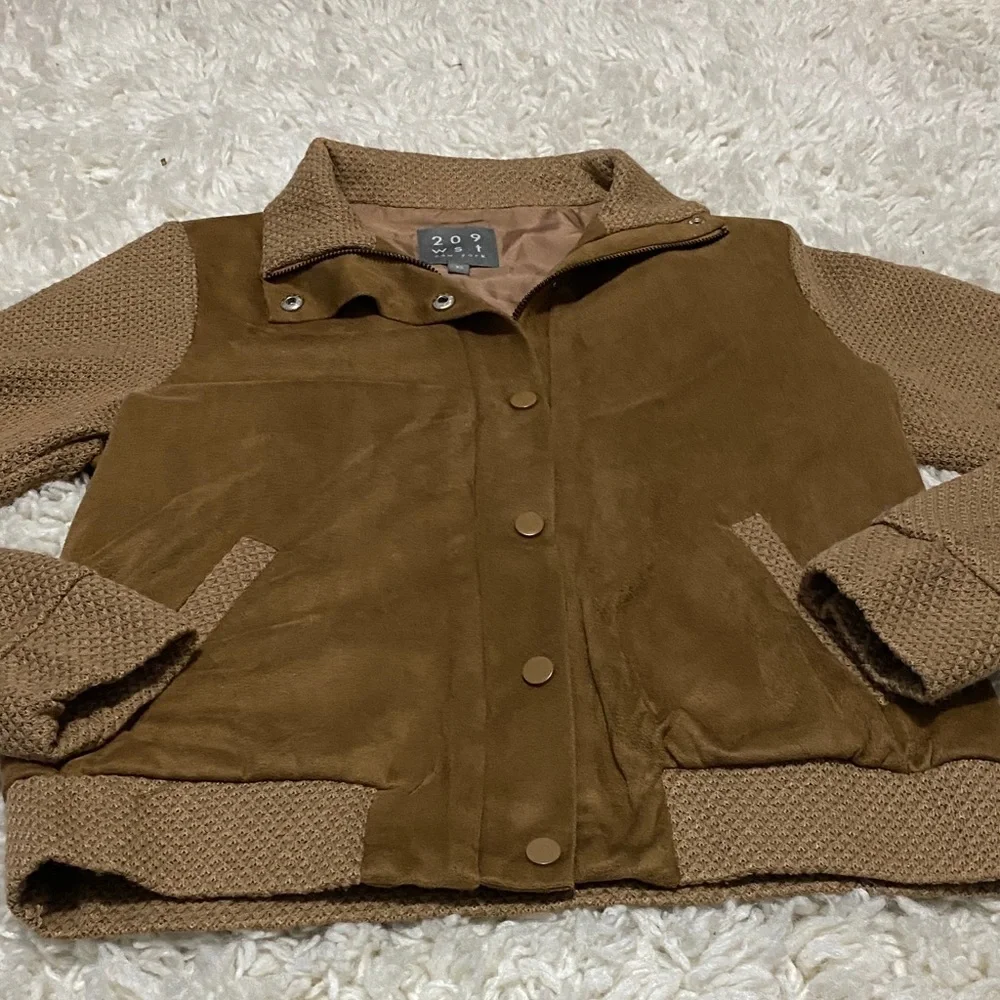 209 wst Brown Women's zipper and button up bomber jacket VGUC business casual - Picture 5 of 16